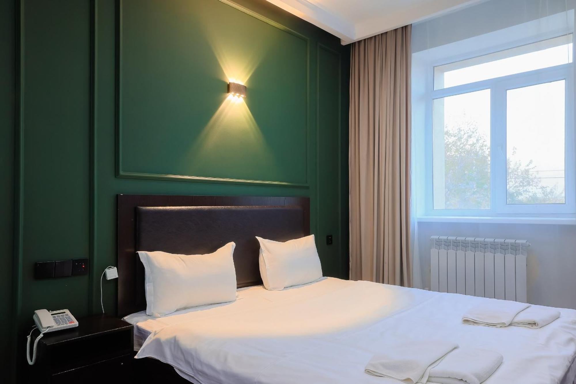Hotel Vivaldis Almaty Eksteriør billede